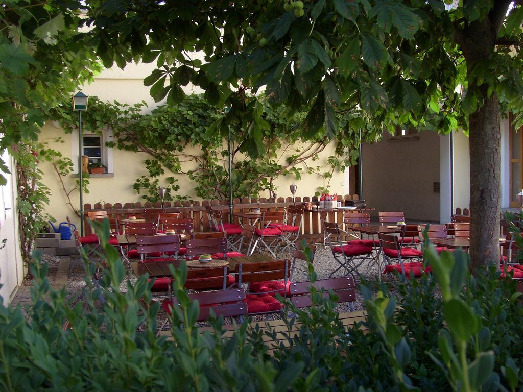 Hotel & Restaurant Engel Herbertingen エクステリア 写真